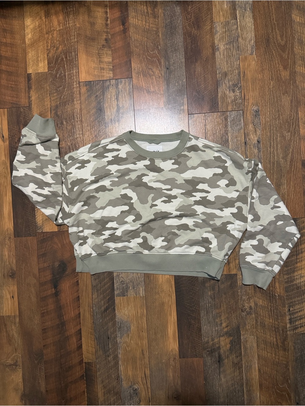 Aerie Muted Pale Camo Camouflage Oversized Crop Sweatshirt Size Small S